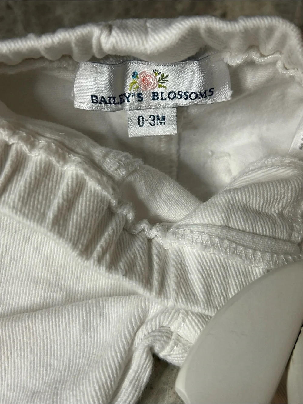 Kids White Frayed Hem Pull-On Flared Jeans